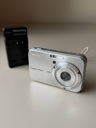 Sony cybershot dsc - dsc-n1, 8,1
